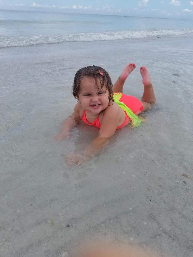 Welcome To The Best Beach Anywhere St. Pete Beach Exterior foto